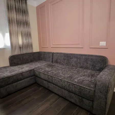 Apartment Miku Apartment- Exclusive 1 Bedroom At Komuna E Parisit *