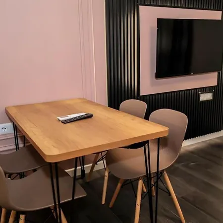 Miku Apartment- Exclusive 1 Bedroom At Komuna E Parisit