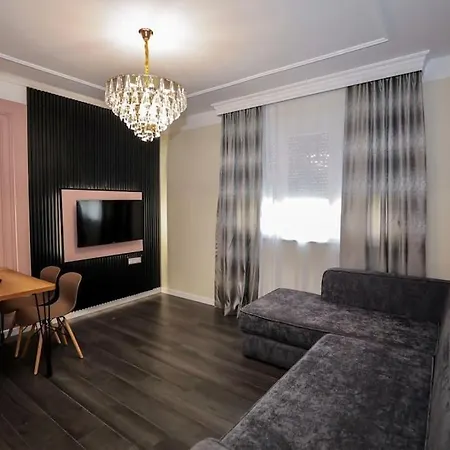 Miku Apartment- Exclusive 1 Bedroom At Komuna E Parisit Apartment *