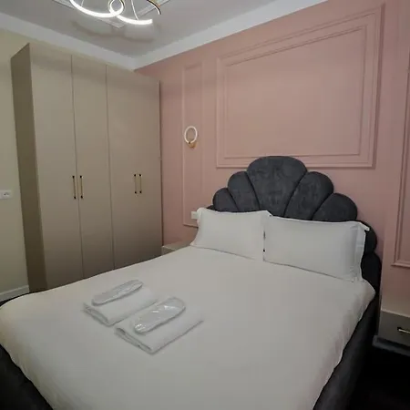 Miku Apartment- Exclusive 1 Bedroom At Komuna E Parisit